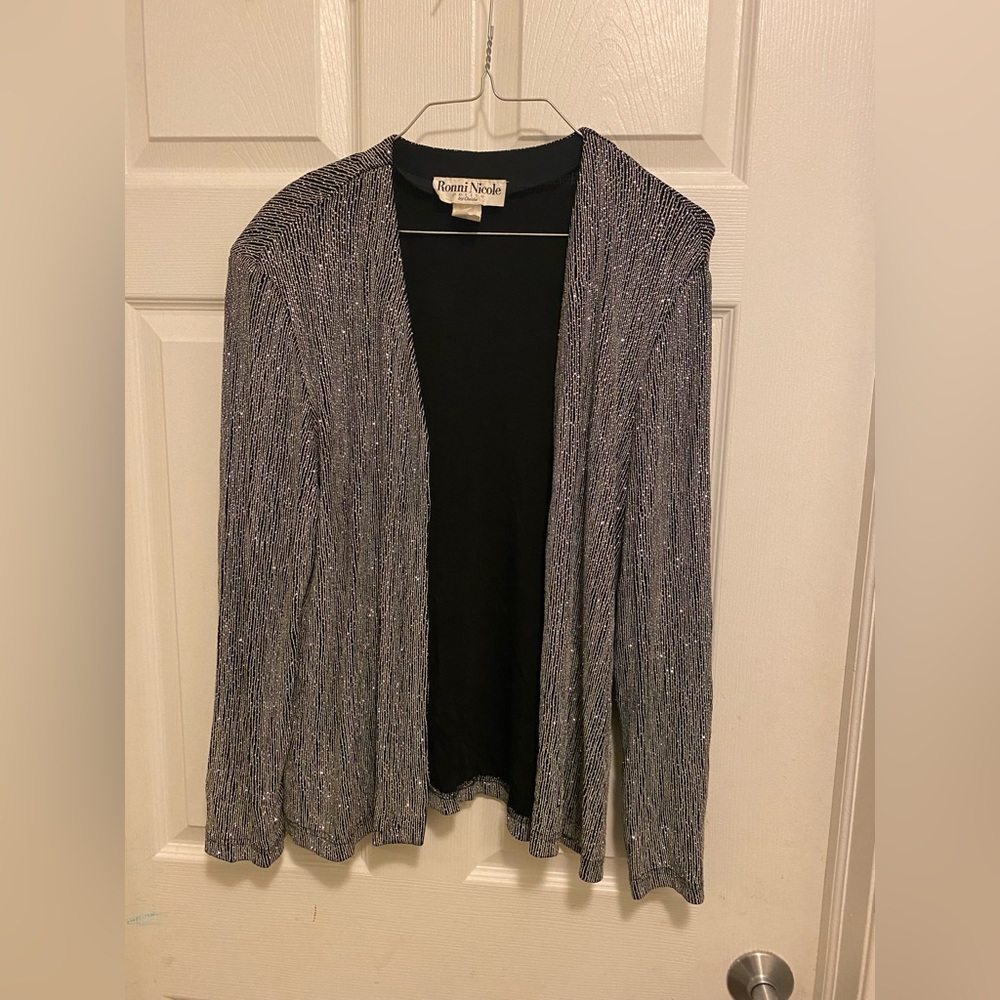 Cute shimmer blazer
